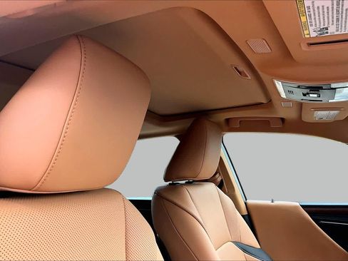 Used 2025 Lexus ES 350 w/ Premium Package FWD image 14