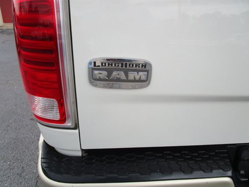 Used 2016 RAM 1500 Laramie Longhorn w/ Convenience Group image 23