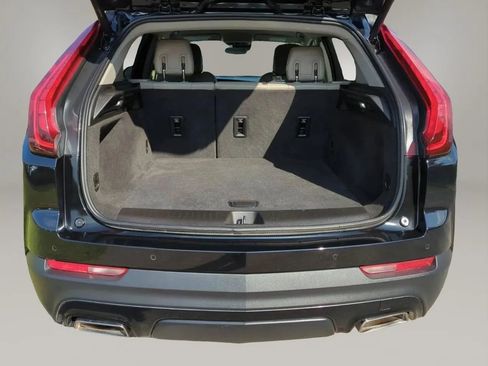 Used 2023 Cadillac XT4 Luxury w/ Cold Weather Package image 42