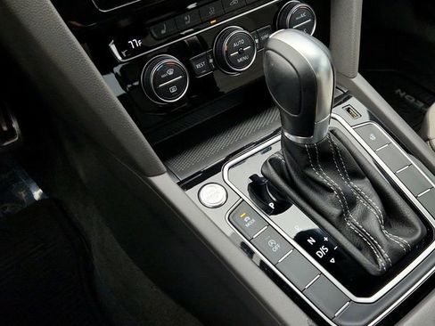 Used 2019 Volkswagen Arteon SEL Premium image 17