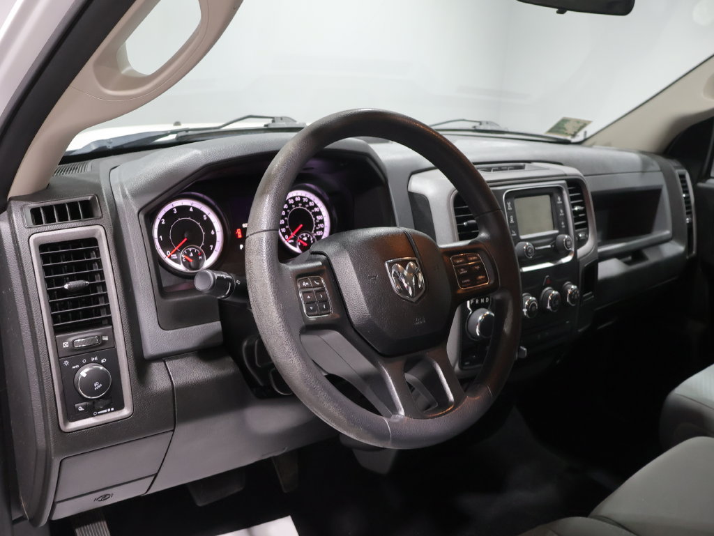Used 2019 RAM 1500 Express AWD/4WD image 14
