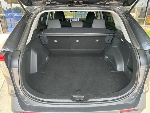 Used 2025 Toyota RAV4 XLE AWD/4WD image 31