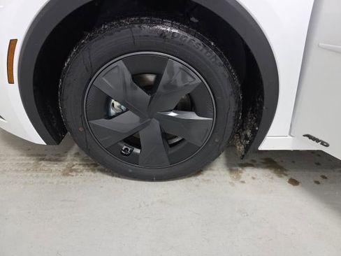 New 2026 Toyota Prius LE image 14