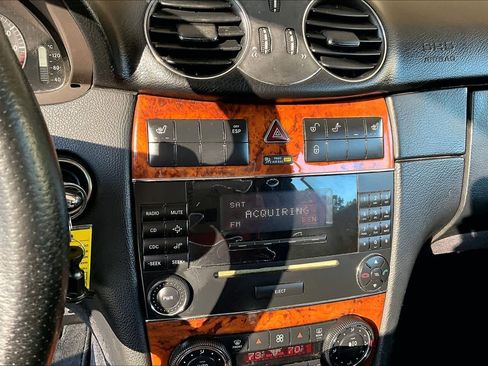 Used 2007 Mercedes-Benz CLK 550 Cabriolet image 23