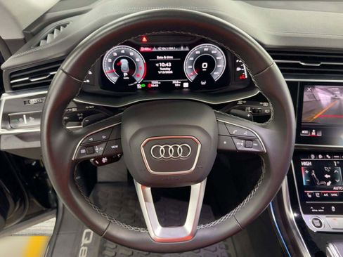 Used 2023 Audi Q8 Prestige w/ Prestige Package image 18