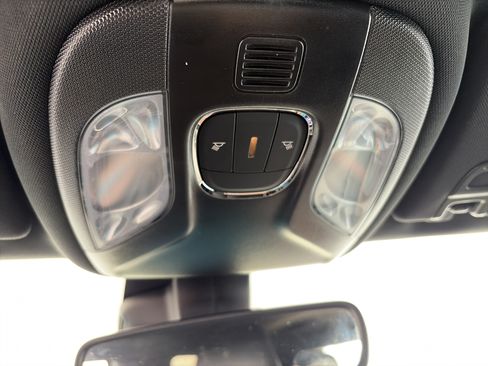 Used 2023 Jeep Compass Limited AWD/4WD image 34