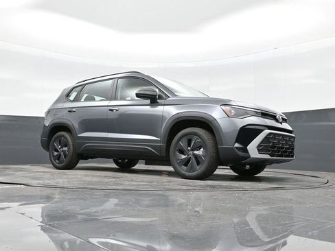 New 2026 Volkswagen Taos S image 31