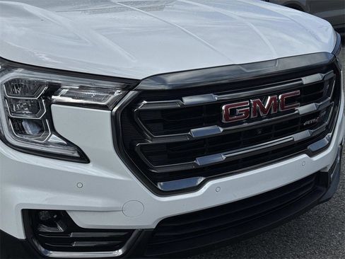 Used 2024 GMC Terrain AT4 w/ Infotainment Package II image 3
