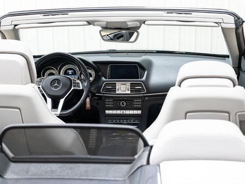 Used 2016 Mercedes-Benz E 400 Cabriolet image 17