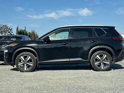 Used 2023 Nissan Rogue SL FWD image 6