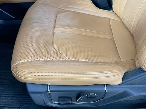 Used 2023 Ford Expedition Max Platinum image 19