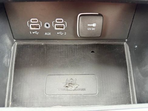 Used 2023 Jeep Grand Cherokee L Laredo w/ Luxury Tech Group I AWD/4WD image 36