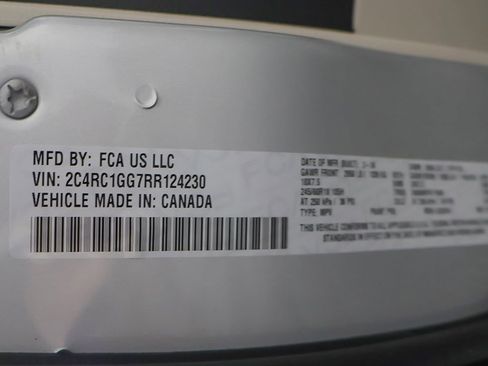 Used 2024 Chrysler Pacifica Limited FWD image 58