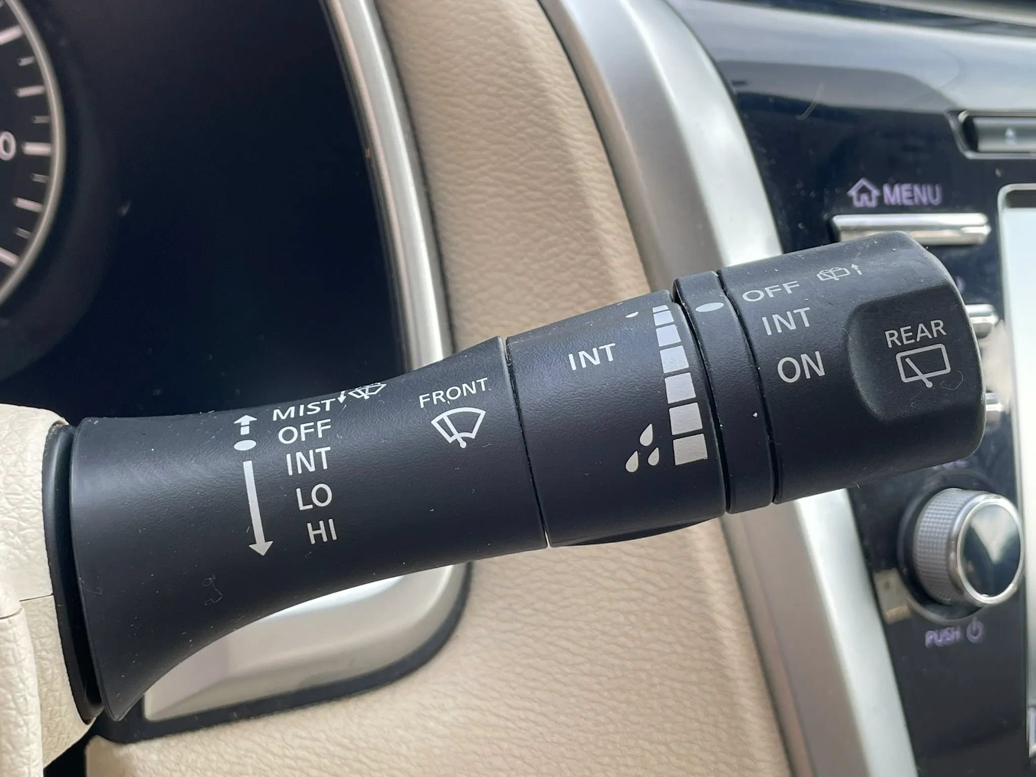 Used 2018 Nissan Murano SL w/ Moonroof Package FWD image 25