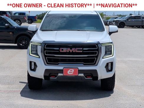 Used 2023 GMC Yukon AT4 w/ Technology Package AWD/4WD image 2