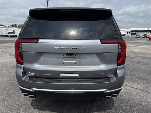 New 2026 GMC Yukon XL Denali w/ Denali Reserve Package AWD/4WD image 5