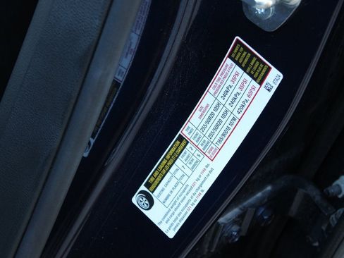 Certified 2024 Nissan Pathfinder SL w/ SL Premium Package image 33