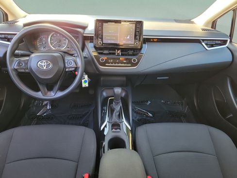 Used 2022 Toyota Corolla LE FWD image 12