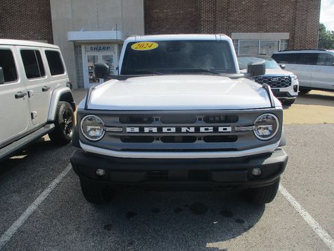 Used 2024 Ford Bronco Big Bend AWD/4WD image 2