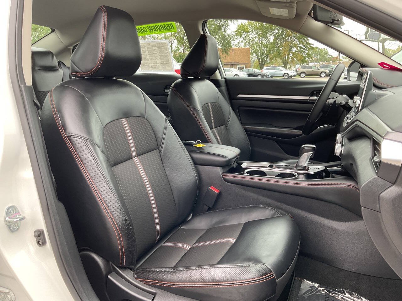Used 2025 Nissan Altima 2.5 SR FWD image 43