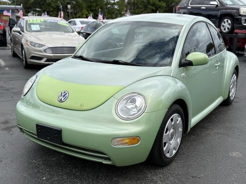 Used 2002 Volkswagen Beetle GL image 3