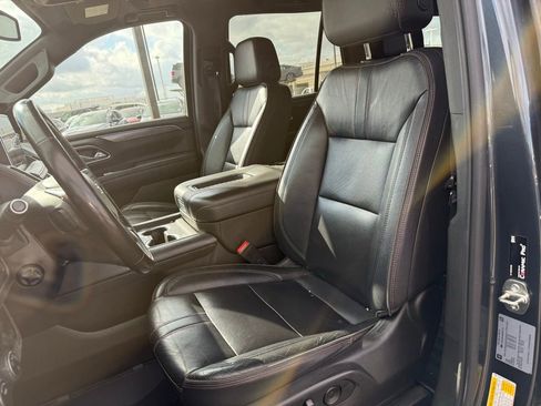 Used 2021 Chevrolet Tahoe RST w/ Luxury Package image 9