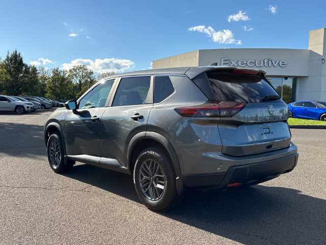 Certified 2025 Nissan Rogue S FWD image 4