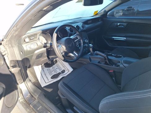 Used 2016 Ford Mustang Coupe image 6