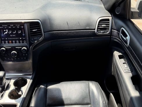 Used 2018 Jeep Grand Cherokee High Altitude RWD image 11