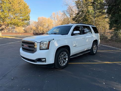 Used 2016 GMC Yukon SLT w/ HD Trailering Package image 4