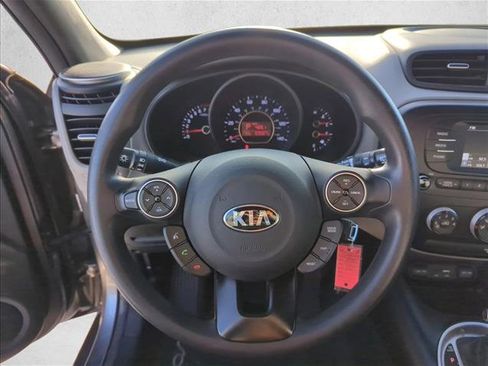 Used 2018 Kia Soul image 15