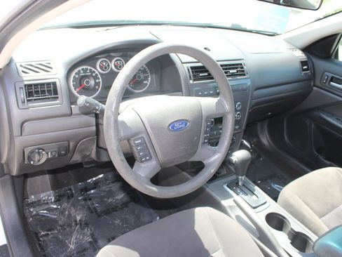 Used 2009 Ford Fusion SE FWD image 10