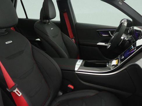 New 2026 Mercedes-Benz GLC 43 AMG 4MATIC image 7