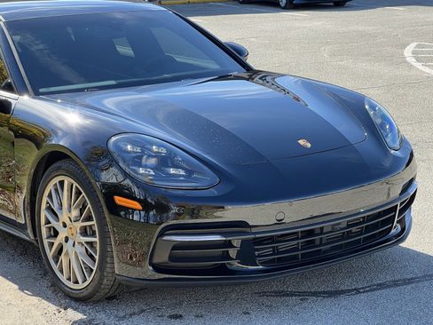 Certified 2020 Porsche Panamera Edition image 9