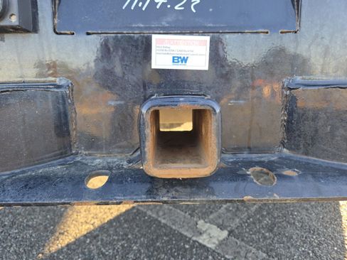 Used 2023 GMC Sierra 3500 Pro w/ Convenience Package image 12