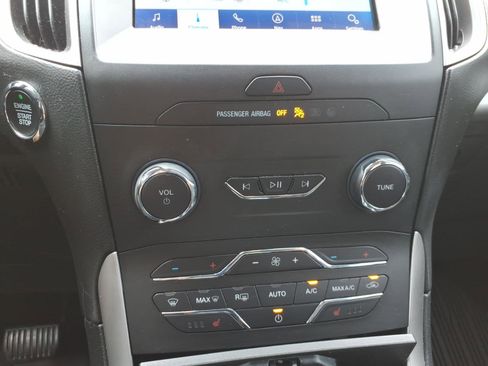 Used 2020 Ford Edge SEL w/ Convenience Package AWD/4WD image 17