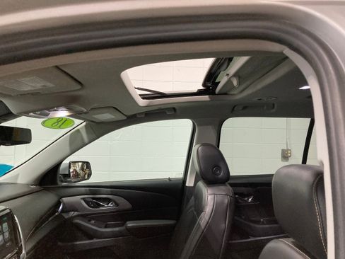 Used 2018 Chevrolet Traverse LT image 23