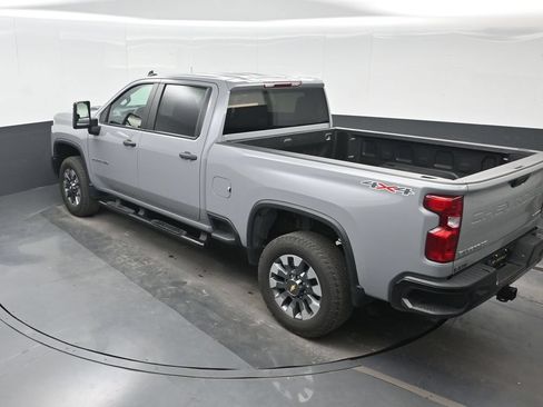 Used 2024 Chevrolet Silverado 2500 Custom w/ Custom Convenience Package AWD/4WD image 19