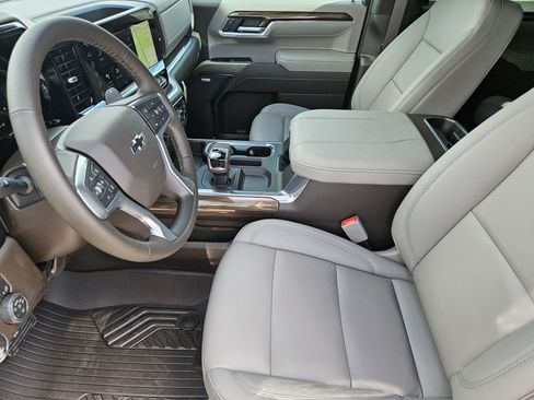 New 2026 Chevrolet Silverado 1500 LT Trail Boss w/ Convenience Package II AWD/4WD image 9
