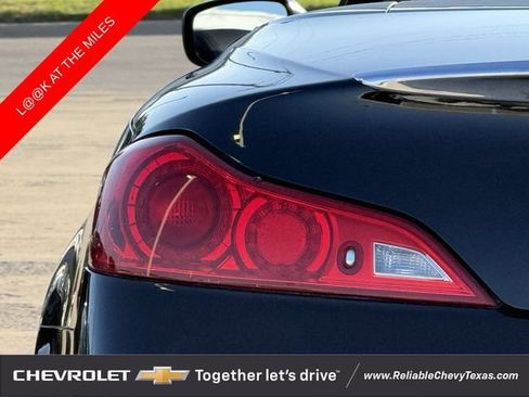 Used 2010 INFINITI G37 Convertible w/ Premium Pkg RWD image 9