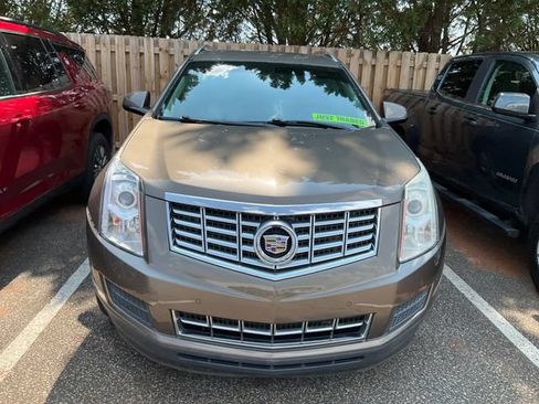 Used 2016 Cadillac SRX Luxury w/ Driver Awareness Package FWD image 2