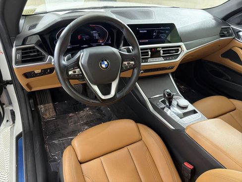 Used 2023 BMW 430i Convertible w/ Convenience Package image 9