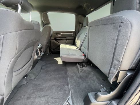 Used 2023 RAM 1500 Big Horn AWD/4WD image 29