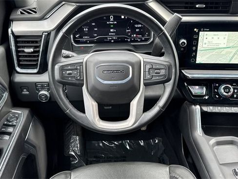 Used 2025 GMC Sierra 3500 Denali image 16