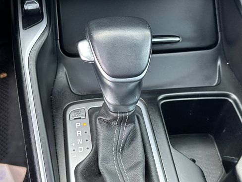 Certified 2022 Kia Sorento S w/ Panoramic Sunroof Package image 25