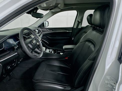 Used 2022 Jeep Grand Cherokee Limited 4xe image 13