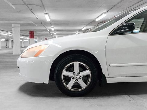 Used 2004 Honda Accord EX image 12