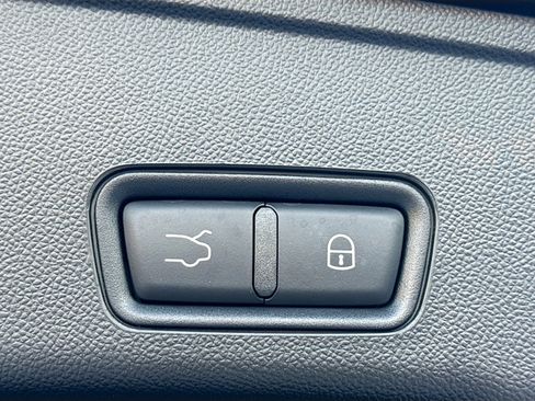 Certified 2024 Maserati Grecale GT image 13