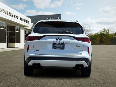 Used 2024 INFINITI QX50 Sport AWD/4WD image 9
