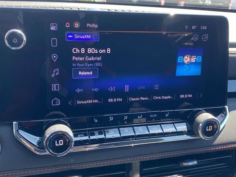 Used 2024 Chevrolet Colorado Z71 w/ Z71 Convenience Package 2 image 10